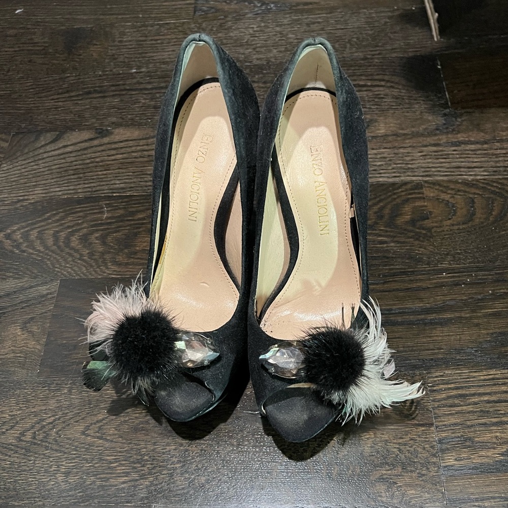 ENZO ANGIOLINI REDCARPET BLACK SUEDE PUMP SIZE 4